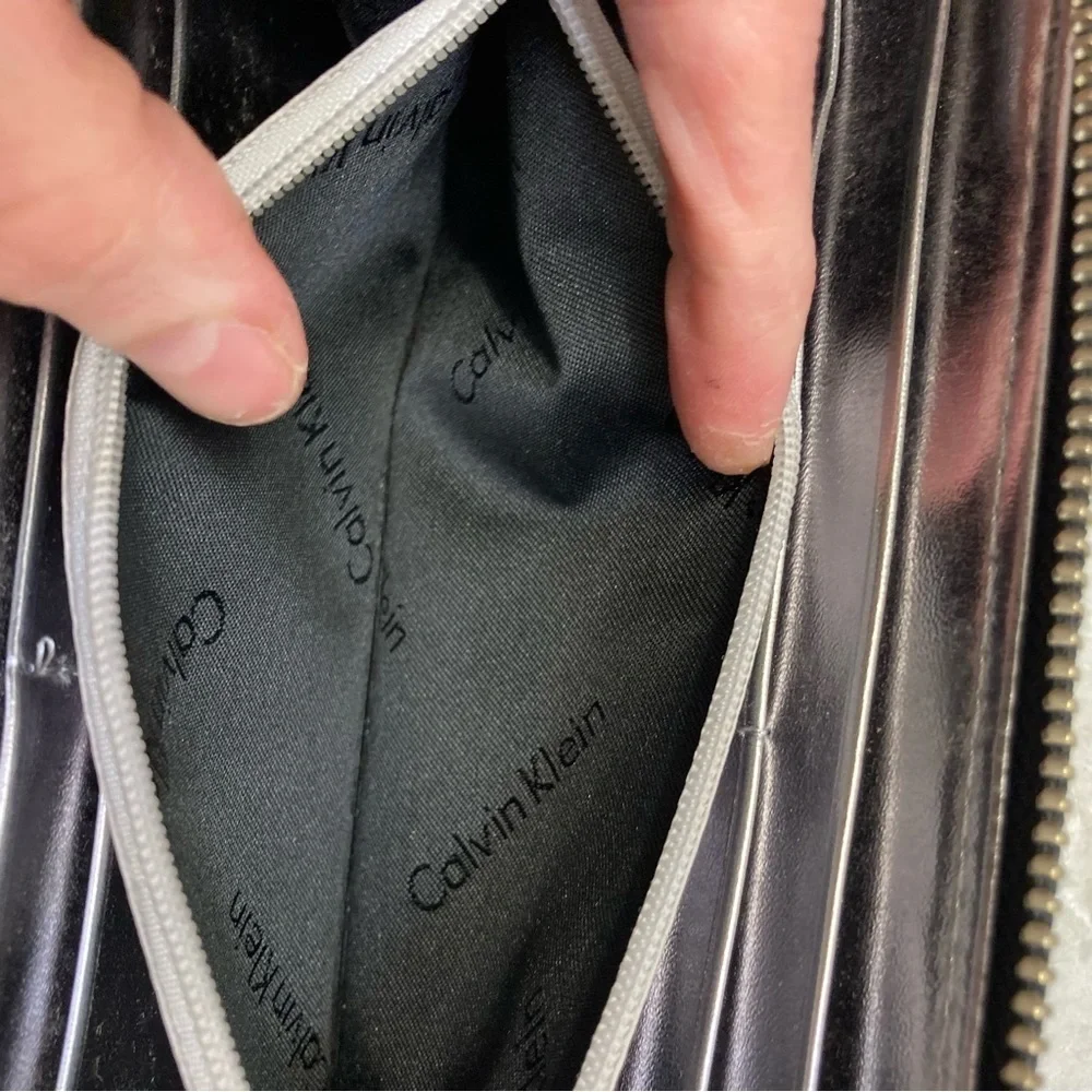 Calvin Klein black leather quilted zipper wallet